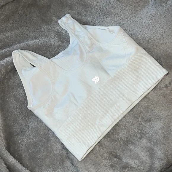 White long lined sports bra - Picture 2 of 3
